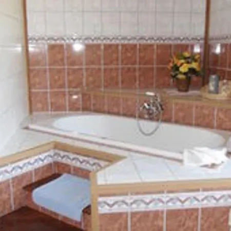 Holiday home In Cul-des-sarts With Roofed Terrace Riezes