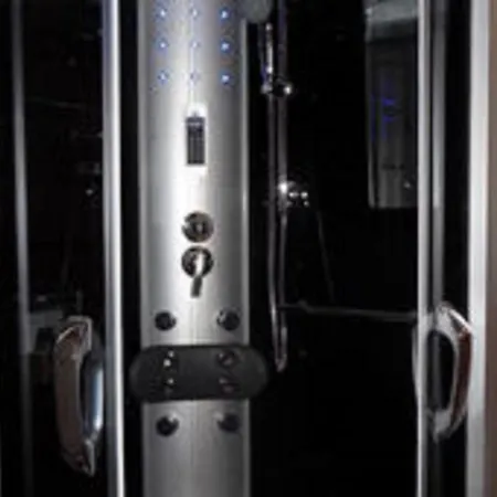 In Cul-des-sarts With Roofed Terrace *