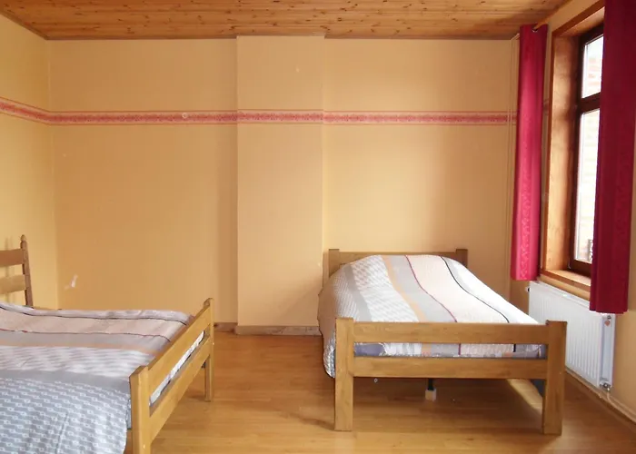 بيت للعطل In Cul-des-sarts With Roofed Terrace *