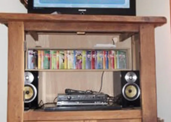 In Cul-des-sarts With Roofed Terrace بيت للعطل