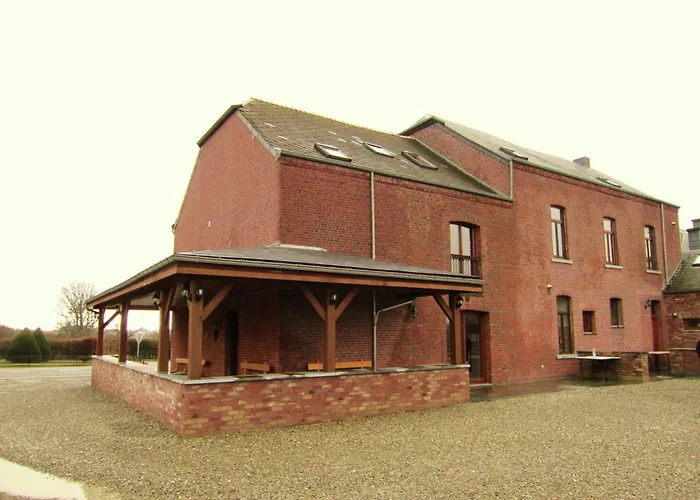 In Cul-des-sarts With Roofed Terrace بيت للعطل Riezes